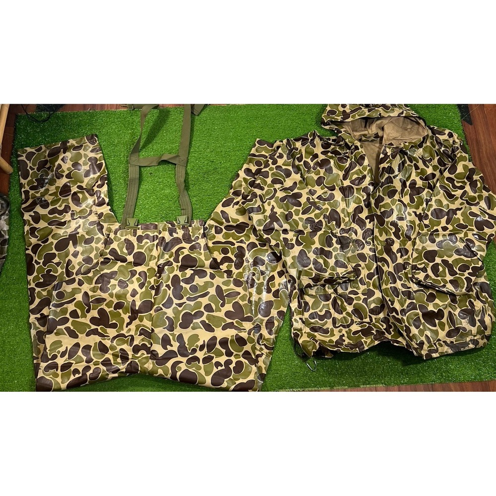VTG Duck Camo Overalls L DryWear 2 Pc PVC Hooded Rain Slick Hunt 70s Stearns